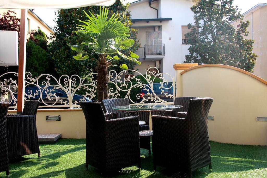 Hotel Monica Cervia Zewnętrze zdjęcie
